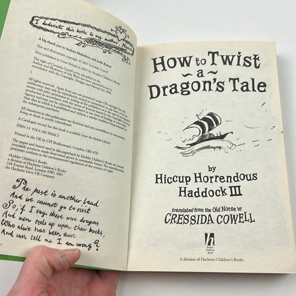 Kids Book / How To Twist A Dragon's Tale - Picture 4 of 7